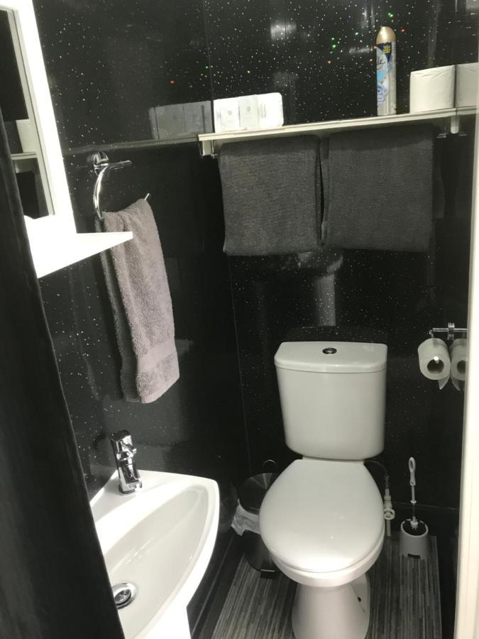 Number 40 - No Multiple Room Bookings Blackpool Zewnętrze zdjęcie