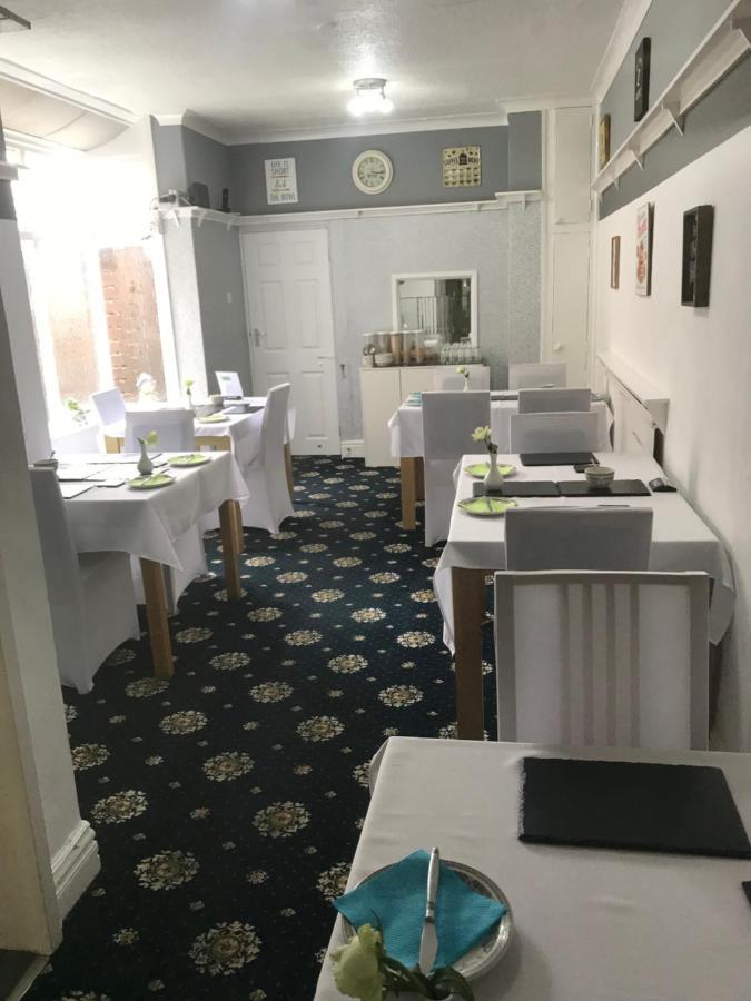 Number 40 - No Multiple Room Bookings Blackpool Zewnętrze zdjęcie